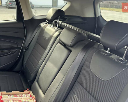 Білий Форд Куга, об'ємом двигуна 1.6 л та пробігом 194 тис. км за 13300 $, фото 16 на Automoto.ua