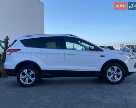 Білий Форд Куга, об'ємом двигуна 2 л та пробігом 248 тис. км за 11850 $, фото 6 на Automoto.ua