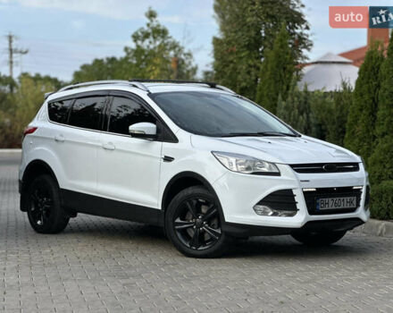 Белый Форд Куга, объемом двигателя 2 л и пробегом 125 тыс. км за 13700 $, фото 6 на Automoto.ua