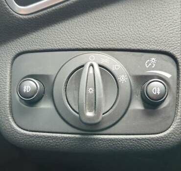 Белый Форд Куга, объемом двигателя 2 л и пробегом 135 тыс. км за 14500 $, фото 35 на Automoto.ua