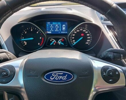 Белый Форд Куга, объемом двигателя 2 л и пробегом 245 тыс. км за 13500 $, фото 13 на Automoto.ua