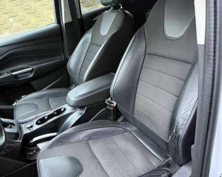 Білий Форд Куга, об'ємом двигуна 2 л та пробігом 135 тис. км за 13300 $, фото 7 на Automoto.ua