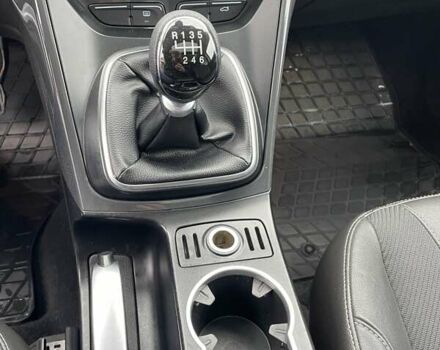 Белый Форд Куга, объемом двигателя 2 л и пробегом 182 тыс. км за 11950 $, фото 67 на Automoto.ua