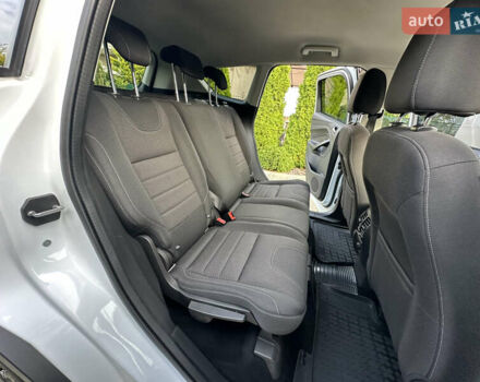 Белый Форд Куга, объемом двигателя 2 л и пробегом 125 тыс. км за 13700 $, фото 22 на Automoto.ua