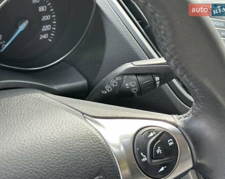 Белый Форд Куга, объемом двигателя 2 л и пробегом 125 тыс. км за 13700 $, фото 46 на Automoto.ua