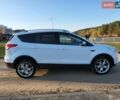 Белый Форд Куга, объемом двигателя 2 л и пробегом 241 тыс. км за 12500 $, фото 1 на Automoto.ua