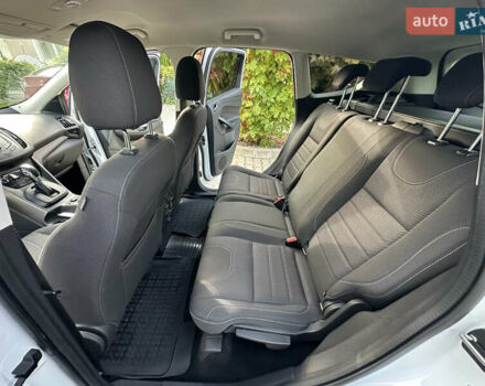 Белый Форд Куга, объемом двигателя 2 л и пробегом 125 тыс. км за 13700 $, фото 24 на Automoto.ua