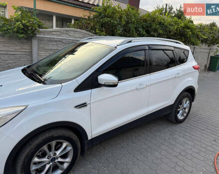 Білий Форд Куга, об'ємом двигуна 2 л та пробігом 182 тис. км за 15000 $, фото 2 на Automoto.ua