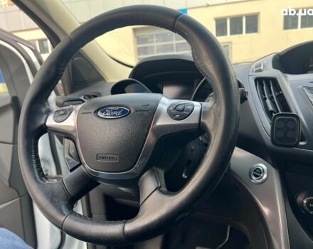 Белый Форд Куга, объемом двигателя 2 л и пробегом 221 тыс. км за 12490 $, фото 32 на Automoto.ua