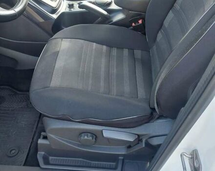 Белый Форд Куга, объемом двигателя 2 л и пробегом 201 тыс. км за 13400 $, фото 14 на Automoto.ua