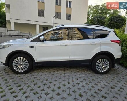 Белый Форд Куга, объемом двигателя 2 л и пробегом 121 тыс. км за 14500 $, фото 3 на Automoto.ua