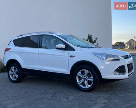 Білий Форд Куга, об'ємом двигуна 2 л та пробігом 248 тис. км за 11850 $, фото 3 на Automoto.ua