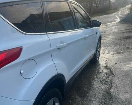Білий Форд Куга, об'ємом двигуна 2 л та пробігом 247 тис. км за 13000 $, фото 11 на Automoto.ua