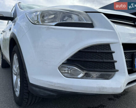 Форд Куга 2013 у Києві на Automoto.ua Білий Форд Куга, об'ємом двигуна 1.6 л та пробігом 126 тис. км за 13000 $, фото 24 на Automoto.ua