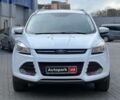 Белый Форд Куга, объемом двигателя 2 л и пробегом 221 тыс. км за 12490 $, фото 1 на Automoto.ua