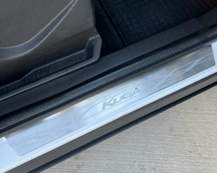 Білий Форд Куга, об'ємом двигуна 2 л та пробігом 198 тис. км за 11800 $, фото 30 на Automoto.ua