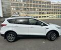 Белый Форд Куга, объемом двигателя 2 л и пробегом 170 тыс. км за 12600 $, фото 1 на Automoto.ua