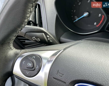 Белый Форд Куга, объемом двигателя 2 л и пробегом 125 тыс. км за 13700 $, фото 45 на Automoto.ua