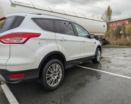 Форд Куга 2013 в Василькове на Automoto.ua Белый Форд Куга, объемом двигателя 2 л и пробегом 186 тыс. км за 10600 $, фото 4 на Automoto.ua