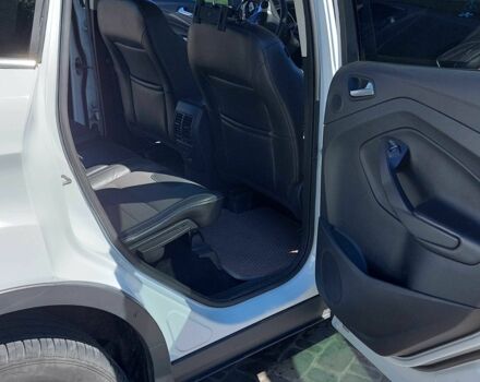 Белый Форд Куга, объемом двигателя 2 л и пробегом 245 тыс. км за 13500 $, фото 19 на Automoto.ua