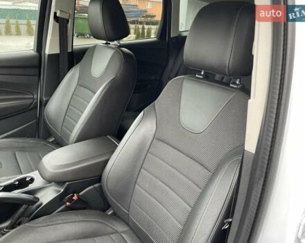 Белый Форд Куга, объемом двигателя 2 л и пробегом 182 тыс. км за 11950 $, фото 35 на Automoto.ua