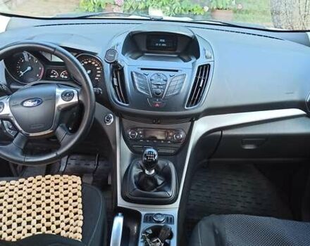 Форд Куга 2013 в Буче на Automoto.ua Белый Форд Куга, объемом двигателя 2 л и пробегом 234 тыс. км за 12000 $, фото 23 на Automoto.ua