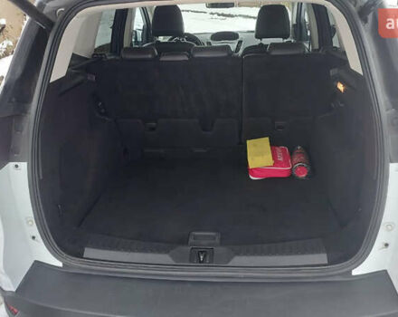 Белый Форд Куга, объемом двигателя 2 л и пробегом 205 тыс. км за 12700 $, фото 9 на Automoto.ua