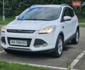 Белый Форд Куга, объемом двигателя 2 л и пробегом 106 тыс. км за 11016 $, фото 1 на Automoto.ua