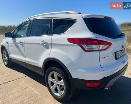 Белый Форд Куга, объемом двигателя 2 л и пробегом 117 тыс. км за 13000 $, фото 6 на Automoto.ua