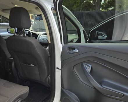 Белый Форд Куга, объемом двигателя 2 л и пробегом 121 тыс. км за 14500 $, фото 10 на Automoto.ua