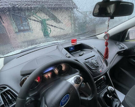 Білий Форд Куга, об'ємом двигуна 2 л та пробігом 301 тис. км за 12400 $, фото 56 на Automoto.ua