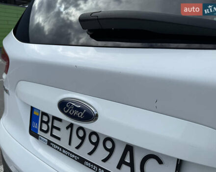 Форд Куга 2013 у Києві на Automoto.ua Білий Форд Куга, об'ємом двигуна 1.6 л та пробігом 126 тис. км за 13000 $, фото 15 на Automoto.ua