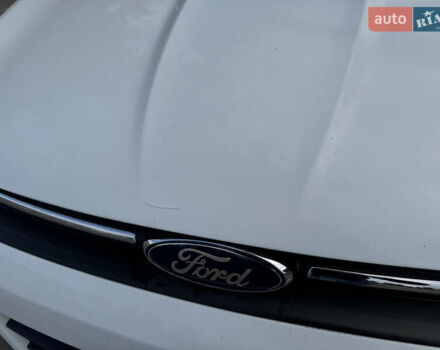 Форд Куга 2013 у Києві на Automoto.ua Білий Форд Куга, об'ємом двигуна 1.6 л та пробігом 126 тис. км за 13000 $, фото 26 на Automoto.ua