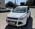 Белый Форд Куга, объемом двигателя 2 л и пробегом 199 тыс. км за 13800 $, фото 1 на Automoto.ua