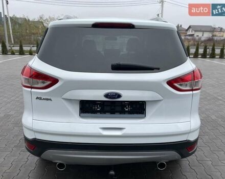 Белый Форд Куга, объемом двигателя 2 л и пробегом 182 тыс. км за 11950 $, фото 5 на Automoto.ua