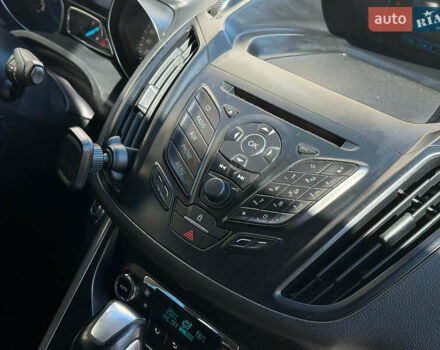 Белый Форд Куга, объемом двигателя 2 л и пробегом 221 тыс. км за 10990 $, фото 26 на Automoto.ua