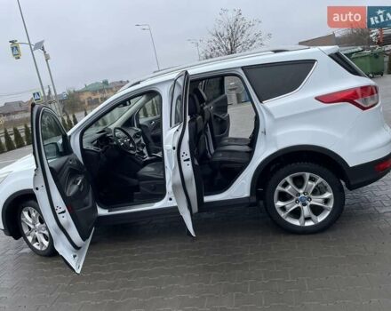 Белый Форд Куга, объемом двигателя 2 л и пробегом 182 тыс. км за 11950 $, фото 69 на Automoto.ua