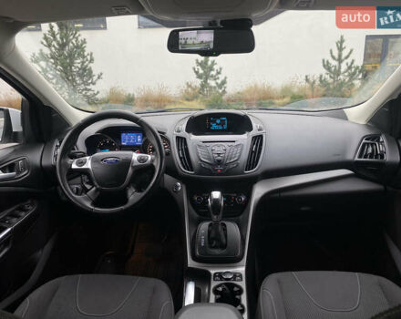 Білий Форд Куга, об'ємом двигуна 2 л та пробігом 248 тис. км за 11850 $, фото 16 на Automoto.ua