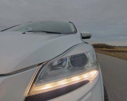 Білий Форд Куга, об'ємом двигуна 2 л та пробігом 169 тис. км за 14800 $, фото 15 на Automoto.ua
