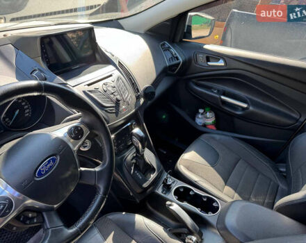 Білий Форд Куга, об'ємом двигуна 2 л та пробігом 182 тис. км за 15000 $, фото 10 на Automoto.ua