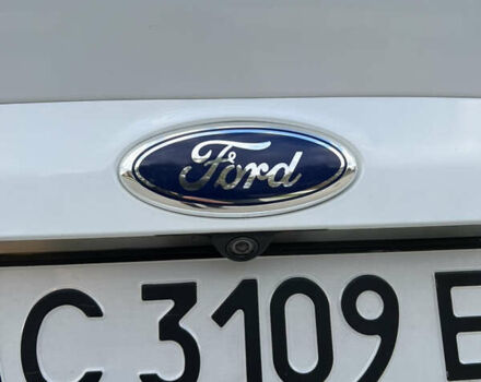 Білий Форд Куга, об'ємом двигуна 2 л та пробігом 198 тис. км за 11800 $, фото 18 на Automoto.ua