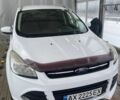 Белый Форд Куга, объемом двигателя 2 л и пробегом 270 тыс. км за 12500 $, фото 1 на Automoto.ua