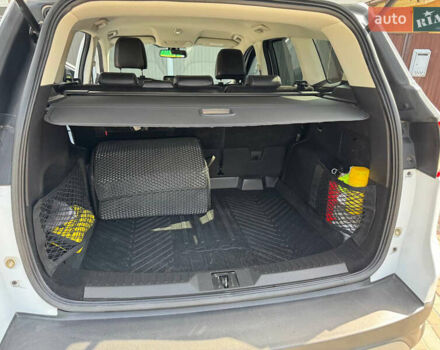 Білий Форд Куга, об'ємом двигуна 2 л та пробігом 182 тис. км за 15000 $, фото 16 на Automoto.ua