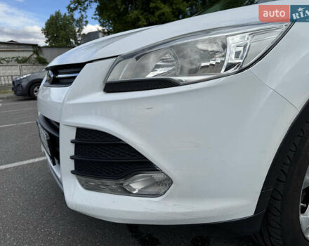 Форд Куга 2013 у Києві на Automoto.ua Білий Форд Куга, об'ємом двигуна 1.6 л та пробігом 126 тис. км за 13000 $, фото 27 на Automoto.ua