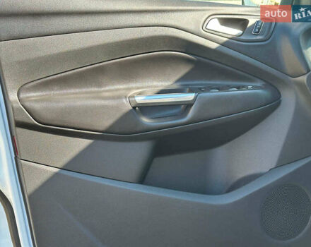 Белый Форд Куга, объемом двигателя 2 л и пробегом 221 тыс. км за 10990 $, фото 10 на Automoto.ua