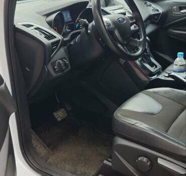 Белый Форд Куга, объемом двигателя 2 л и пробегом 135 тыс. км за 14500 $, фото 81 на Automoto.ua