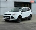 Белый Форд Куга, объемом двигателя 2 л и пробегом 147 тыс. км за 13300 $, фото 1 на Automoto.ua