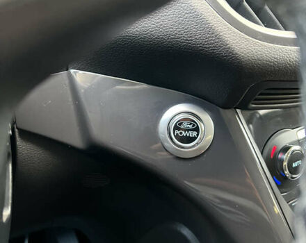 Білий Форд Куга, об'ємом двигуна 2 л та пробігом 198 тис. км за 11800 $, фото 37 на Automoto.ua