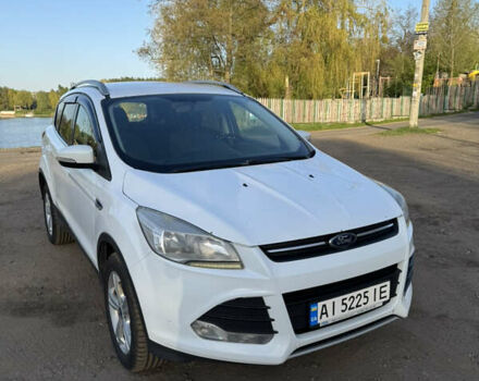 Форд Куга 2013 в Киеве на Automoto.ua Белый Форд Куга, объемом двигателя 2 л и пробегом 250 тыс. км за 10000 $, фото 2 на Automoto.ua