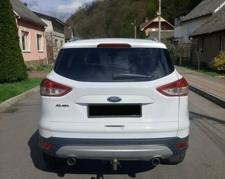 Белый Форд Куга, объемом двигателя 2 л и пробегом 255 тыс. км за 12120 $, фото 2 на Automoto.ua